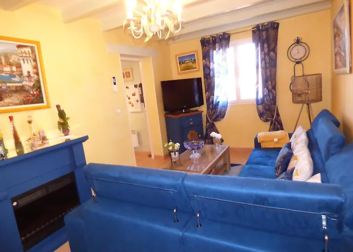 Maison T4 Climatisee, Meublee De Tourisme 2*,6 Couchages, St Pierre La *