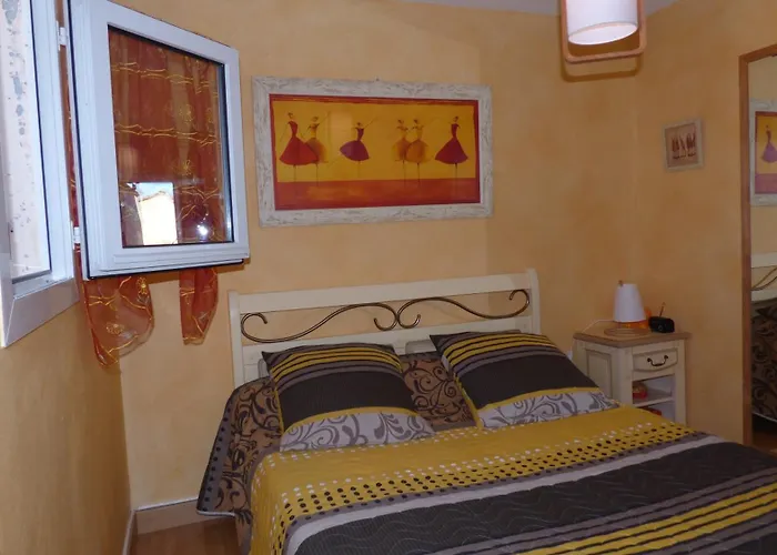 Maison T4 Climatisee, Meublee De Tourisme 2*,6 Couchages, St Pierre La Villa
