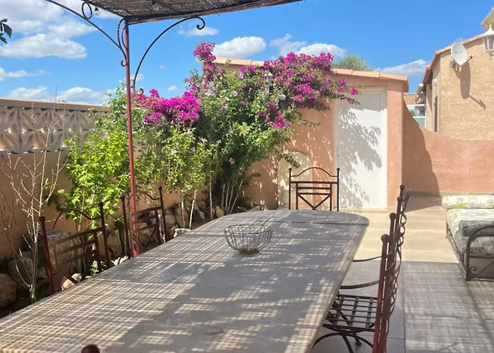 Maison T4 Climatisee, Meublee De Tourisme 2*,6 Couchages, St Pierre La *
